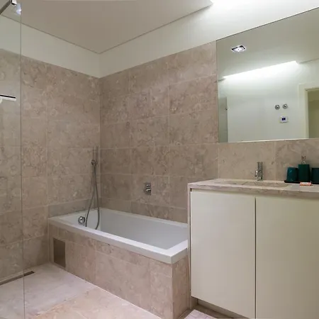 Apartment Feels Like Spacious Terrace Flat Near Marques Lisbon